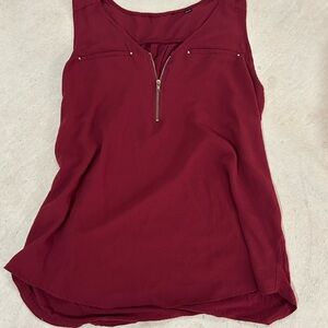 Women's Sleeveless Burgundy Top